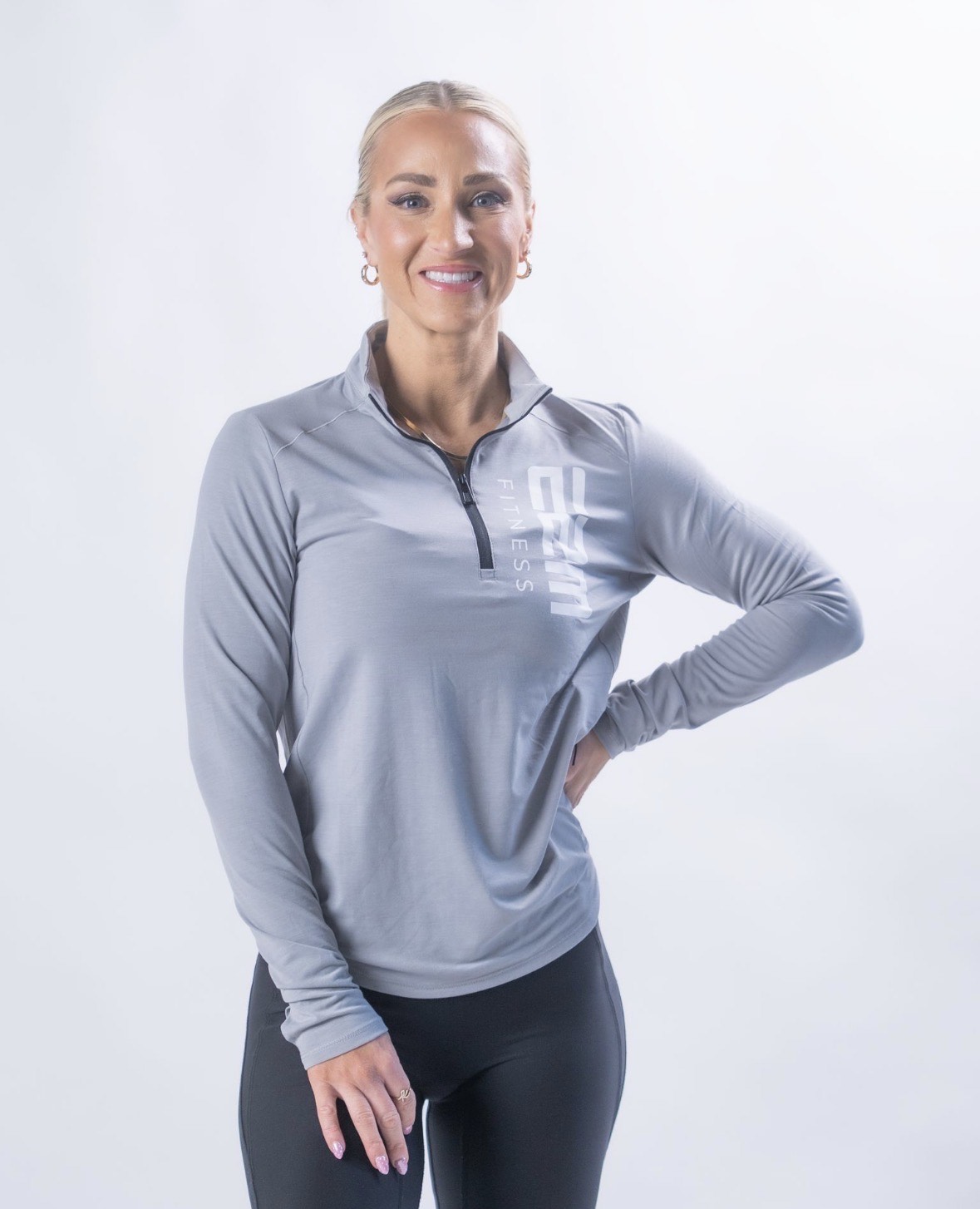 E2M – Ladies OGIO Unisex Quarter Zip – Graystone product image
